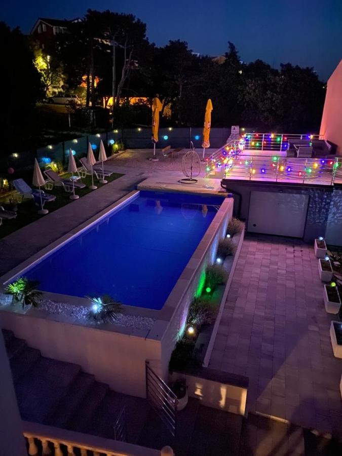 Apartments Adria Crikvenica Exterior foto
